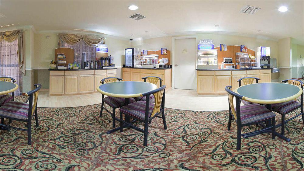Hotel Express & By Ihg 3*