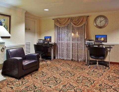 Express & By Ihg Hotel 3*