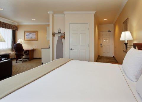 Express & By Ihg 3* Santa Clara
