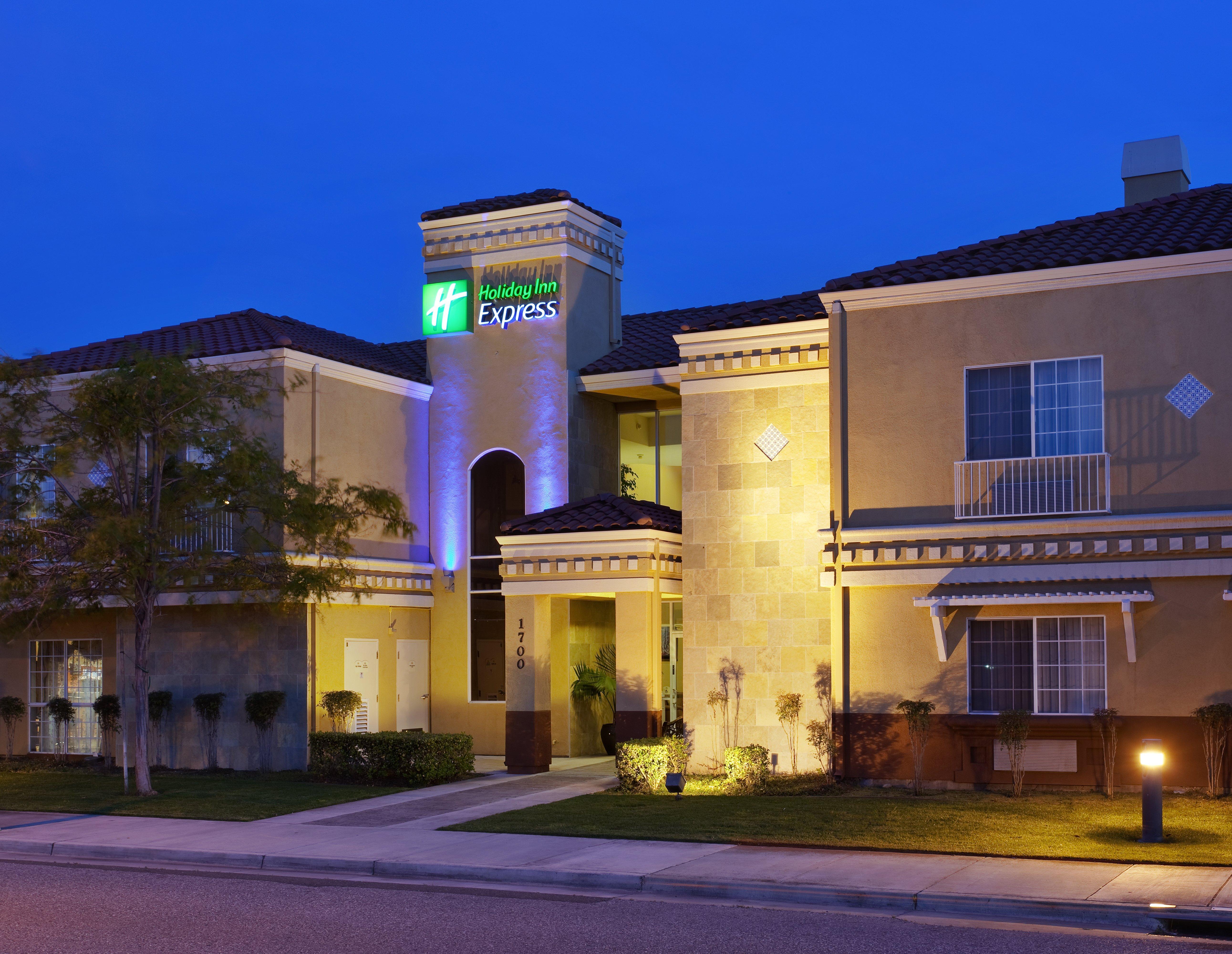 Express & By Ihg