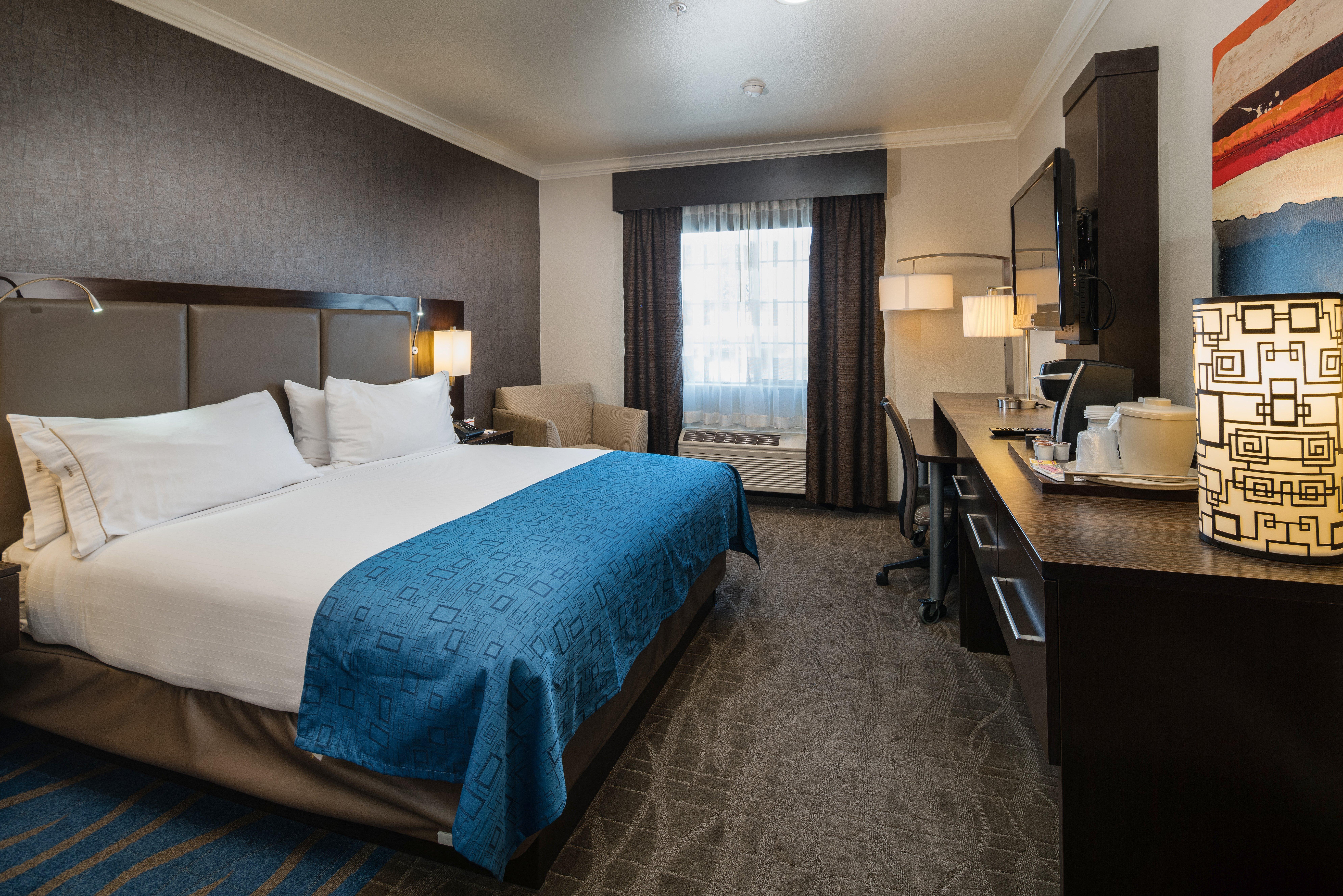 Hotel Express & By Ihg