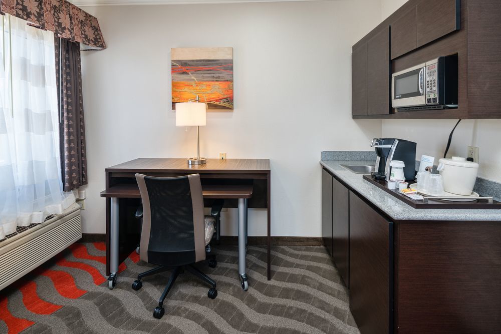 Hotel Express & By Ihg