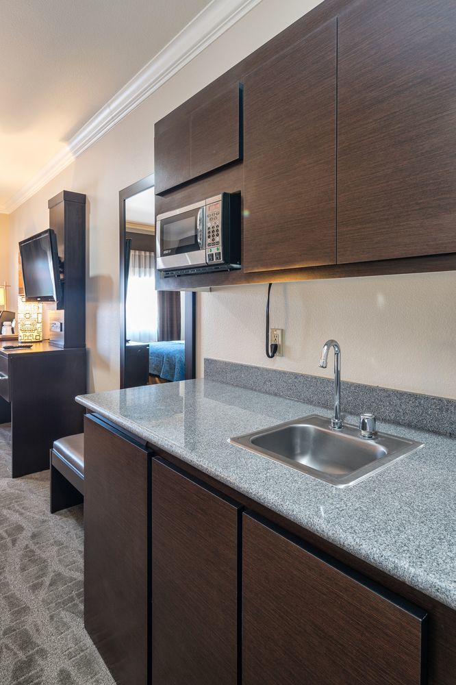 Hotel Express & By Ihg