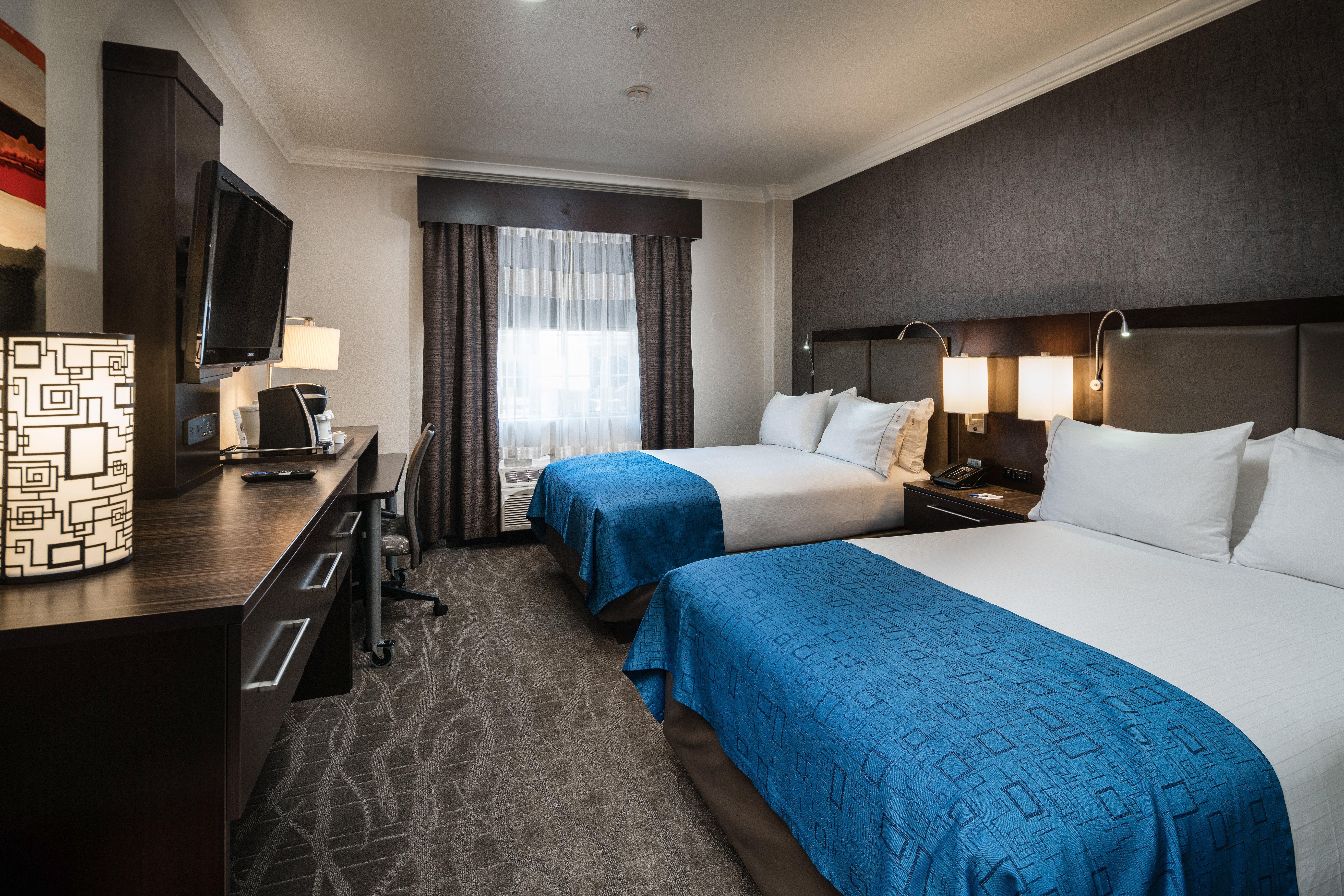 Express & By Ihg Hotel 3*